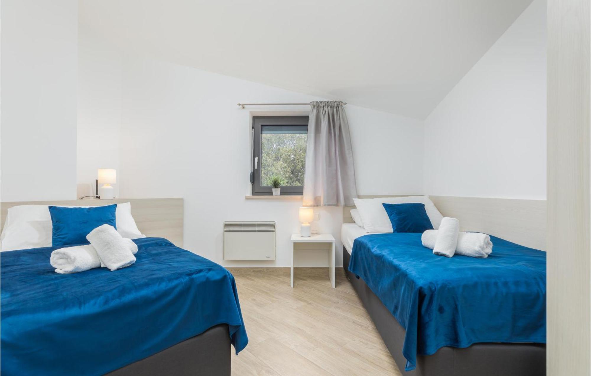 Stunning Apartment In Pjescana Uvala With Wifi Esterno foto