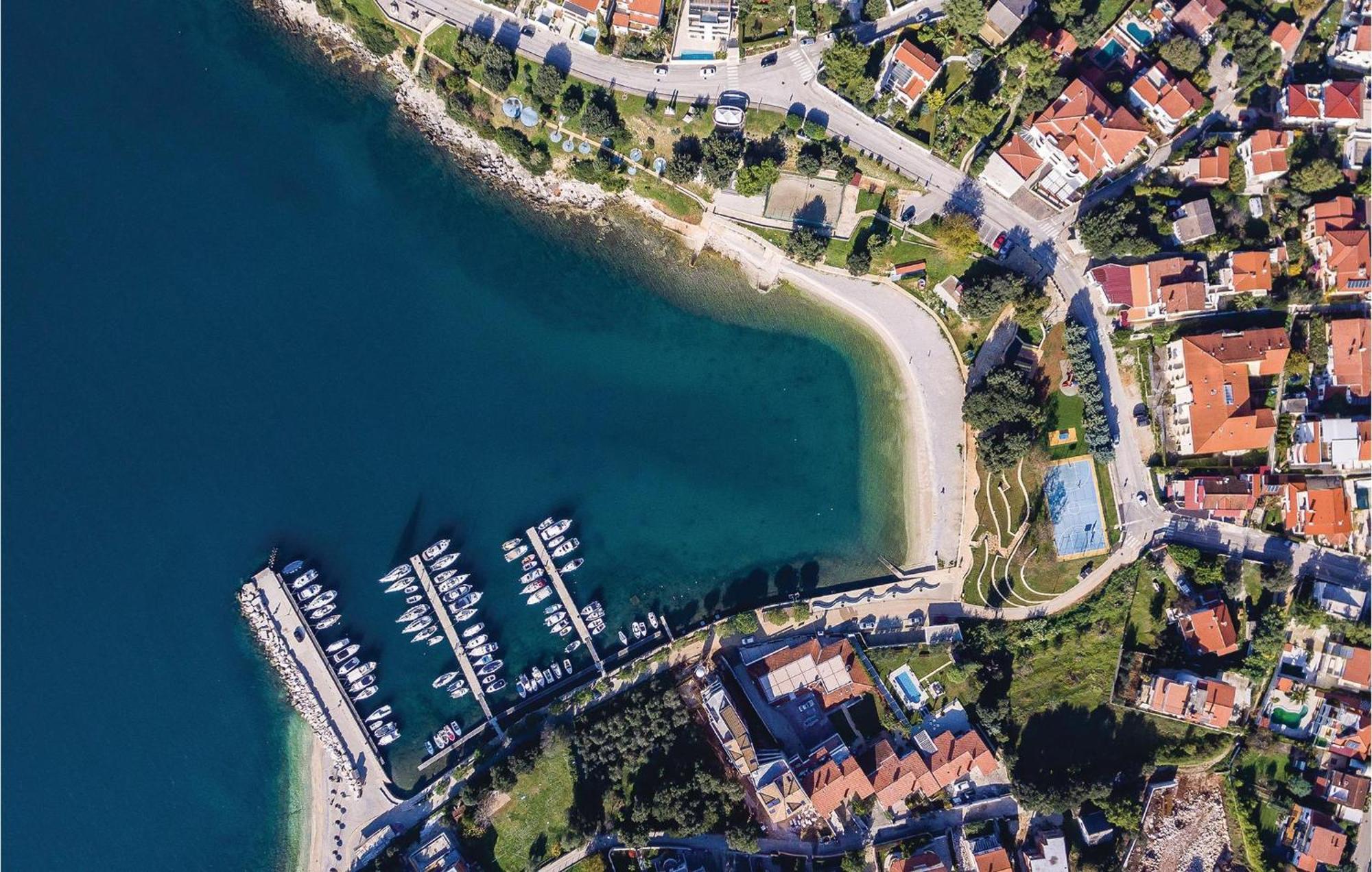 Stunning Apartment In Pjescana Uvala With Wifi Esterno foto